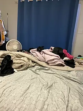 Snapshot of Hotslut187 chatting on 8, 2, 2026 Hotslut187 online show from 8, 2, 2026