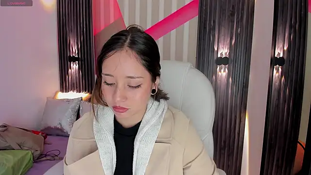 emily layton online show from 12, 3, 2025