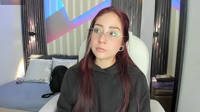 emily layton online show from 29, 11, 2025