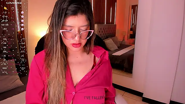 SEXMILLA  online show from 3, 10, 2025