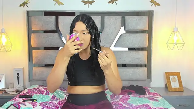 Alison Chan  online show from 17, 12, 2025