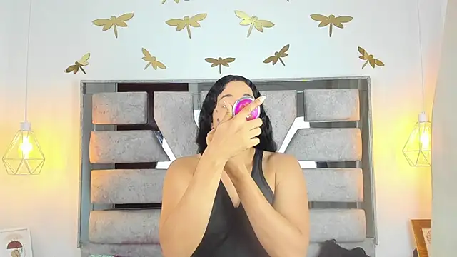 Alison Chan  online show from 22, 12, 2025