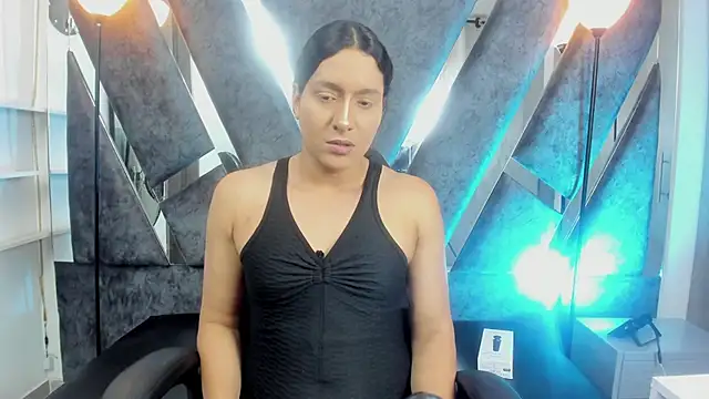 Alison Chan  online show from 6, 10, 2025