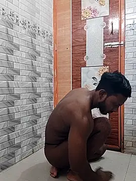 Snapshot of HunkyAriyan chatting on 19, 9, 2025 HunkyAriyan online show from 19, 9, 2025