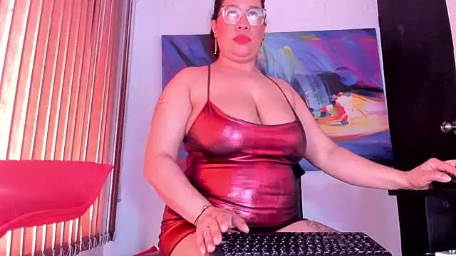 Snapshot of alondrabigtits chatting on 3, 6, 2026 alondrabigtits online show from 3, 6, 2026