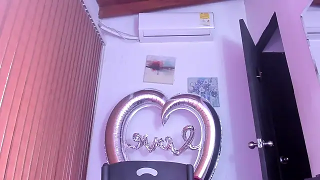 alondrabigtits online show from 9, 3, 2026