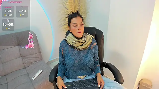 Ada Monroe10 online show from 9, 9, 2025