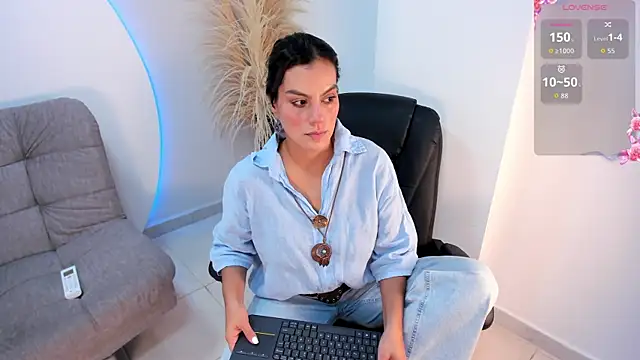 Ada Monroe10 online show from 24, 9, 2025