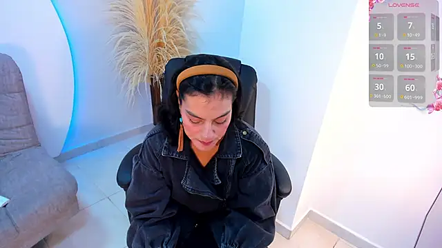 Ada Monroe10 online show from 19, 9, 2025