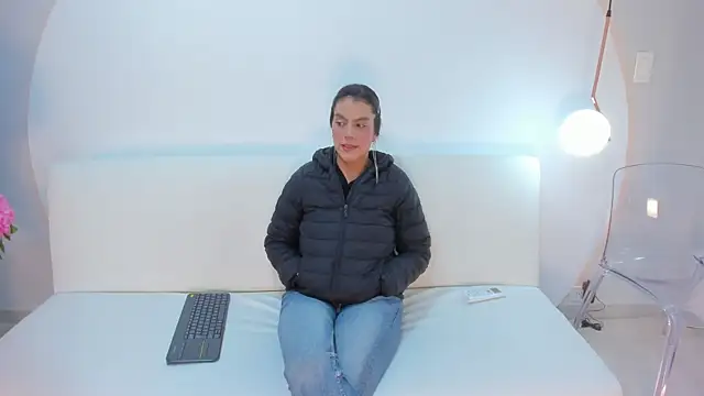 Ada Monroe10 online show from 13, 1, 2026