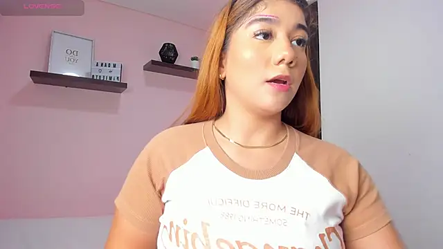 tifanyhills  online show from 27, 10, 2025