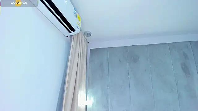 tifanyhills  online show from 21, 2, 2026