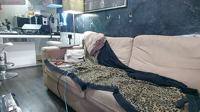 Doggyray44 online show from 22, 1, 2025