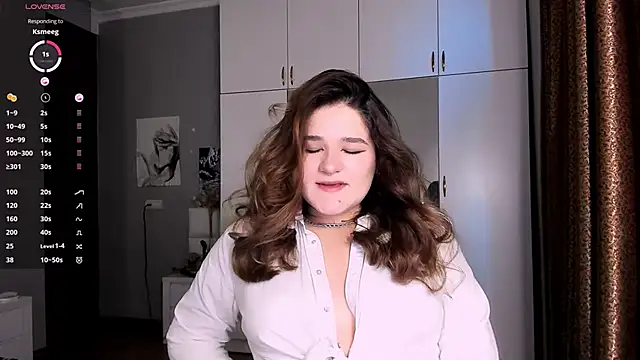 July Slowdive online show from 13, 3, 2025