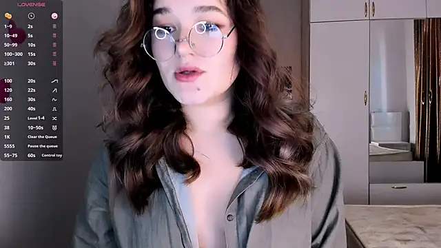 July Slowdive online show from 27, 2, 2025