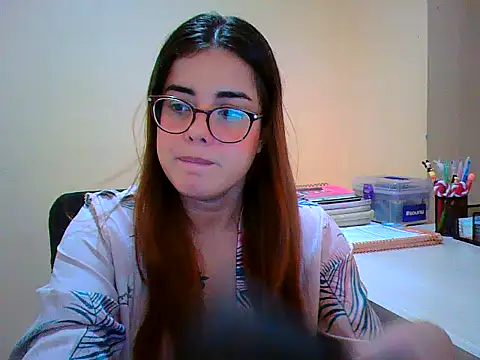 Snapshot of maliamiller chatting on 26, 10, 2025 maliamiller online show from 26, 10, 2025