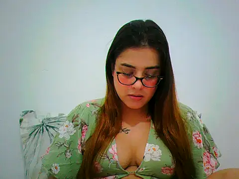 maliamiller online show from 18, 4, 2026