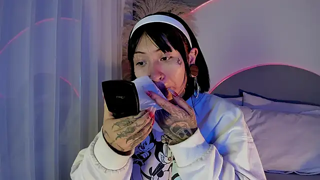 Evangeline bell online show from 6, 10, 2025