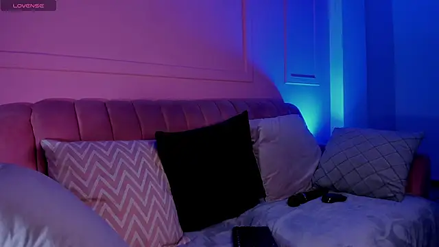 Evangeline bell online show from 8, 3, 2025