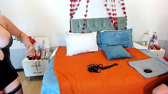 Snapshot of Sam_and_molly_ chatting on 15, 2, 2025 Sam and molly online show from 15, 2, 2025