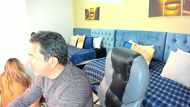 Snapshot of Sam_and_molly_ chatting on 1, 12, 2024 Sam and molly online show from 1, 12, 2024