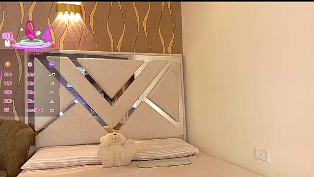 vanessa guzman2 online show from 14, 9, 2025