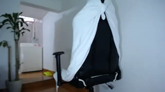 diamond black00 online show from 5, 3, 2025