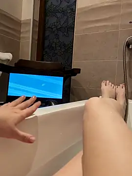 Yourlittledemon online show from 12, 4, 2026