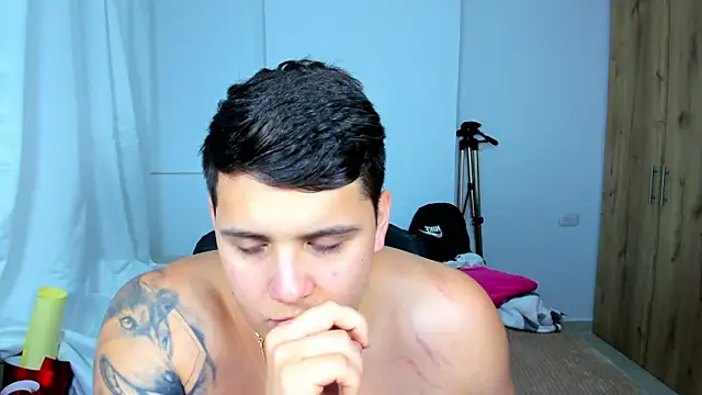 Snapshot of jhonstark09 chatting on 9, 3, 2025 jhonstark09 online show from 9, 3, 2025