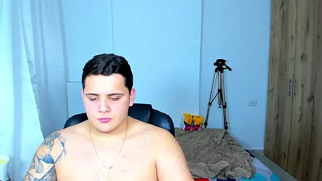 Snapshot of jhonstark09 chatting on 15, 1, 2025 jhonstark09 online show from 15, 1, 2025