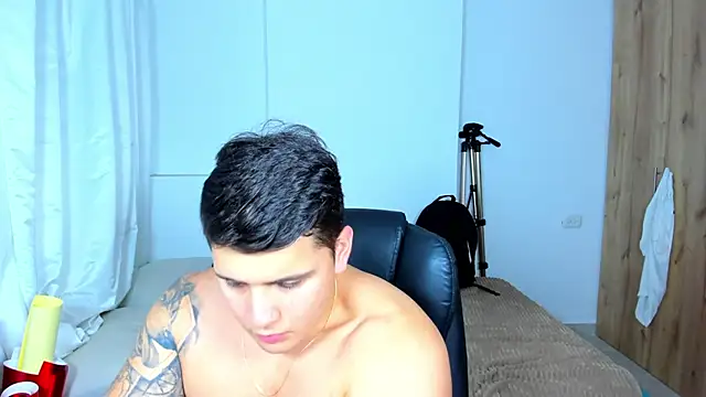 Snapshot of jhonstark09 chatting on 15, 3, 2025 jhonstark09 online show from 15, 3, 2025