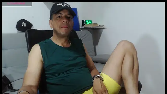 latinmartin73 online show from 10, 4, 2026