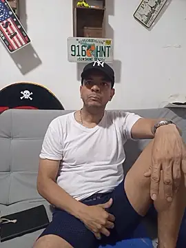 latinmartin73 online show from 6, 11, 2025