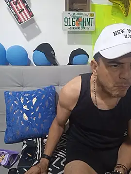 latinmartin73 online show from 8, 10, 2025