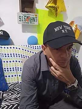 latinmartin73 online show from 8, 10, 2025