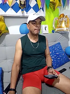 latinmartin73 online show from 4, 10, 2025