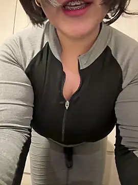kittyfresita online show from 17, 5, 2026