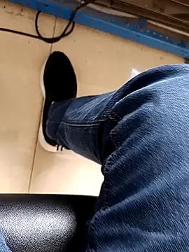 huzi518 online show from 13, 4, 2026