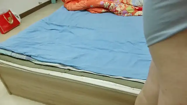 huzi518 online show from 15, 10, 2025