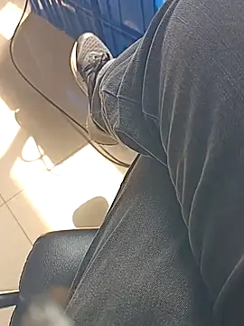 huzi518 online show from 12, 3, 2026