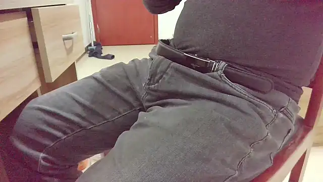 huzi518 online show from 14, 11, 2025