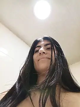 miakhalifaaa  online show from 7, 3, 2026