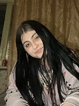 NanaDaizy online show from 15, 11, 2025