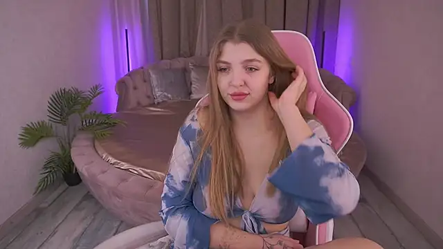 AnikaJane online show from 9, 3, 2025