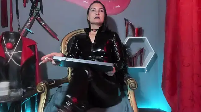 zoeharryzon online show from 25, 2, 2025