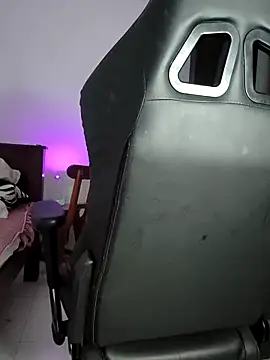 Kiitygirl online show from 17, 4, 2026