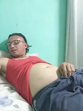 Andresguz35 online show from 15, 7, 2026