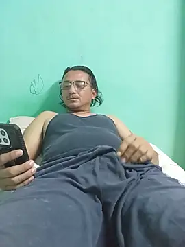 Andresguz35 online show from 9, 7, 2026