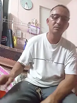 Andresguz35 online show from 3, 11, 2025