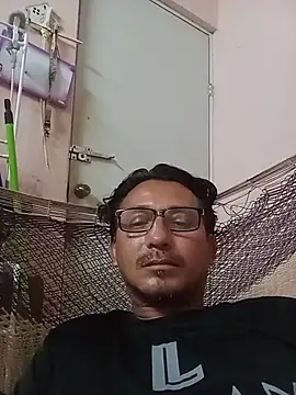 Andresguz35 online show from 30, 10, 2025